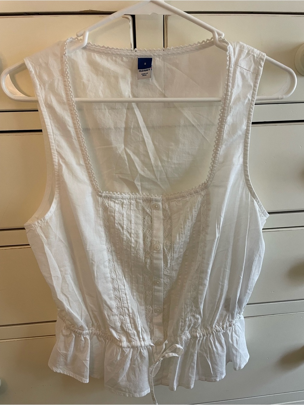 Old Navy White Sleeveless Button Front Peasant Top